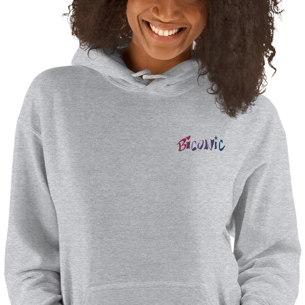 Sudadera unisex con capucha bordada en el pecho izquierdo